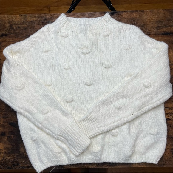 Moon & Madison Popcorn Stitch Sweater - Picture 2 of 5